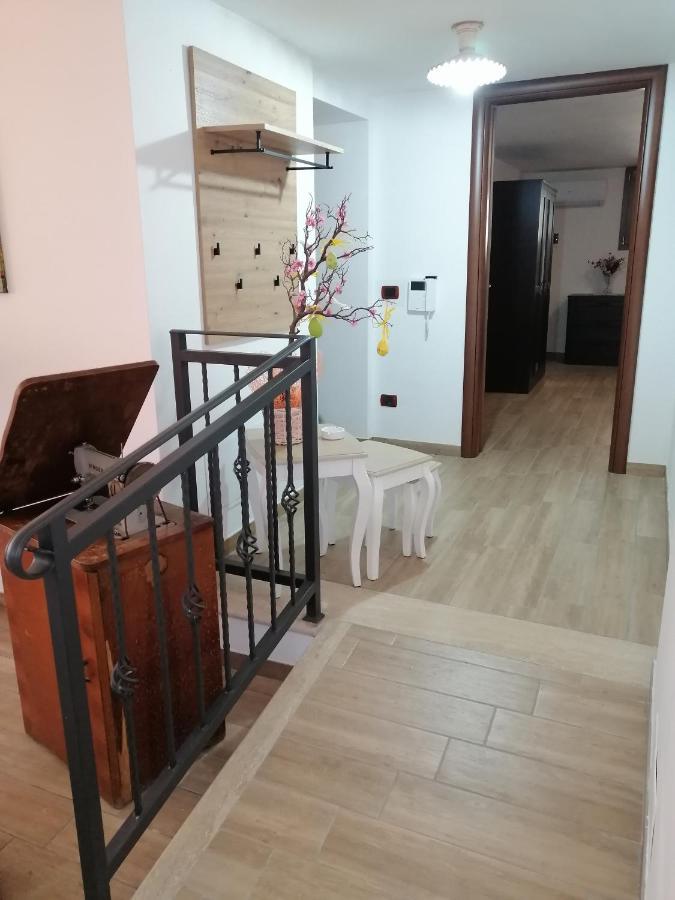 La Casa Del Borgo-Intero Appartamento Latina Eksteriør billede