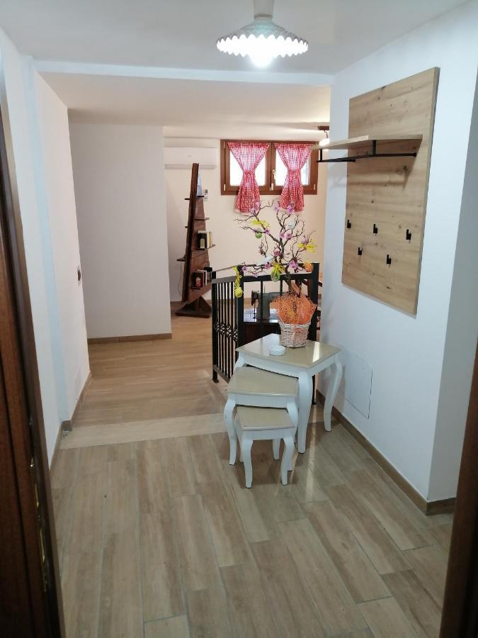 La Casa Del Borgo-Intero Appartamento Latina Eksteriør billede