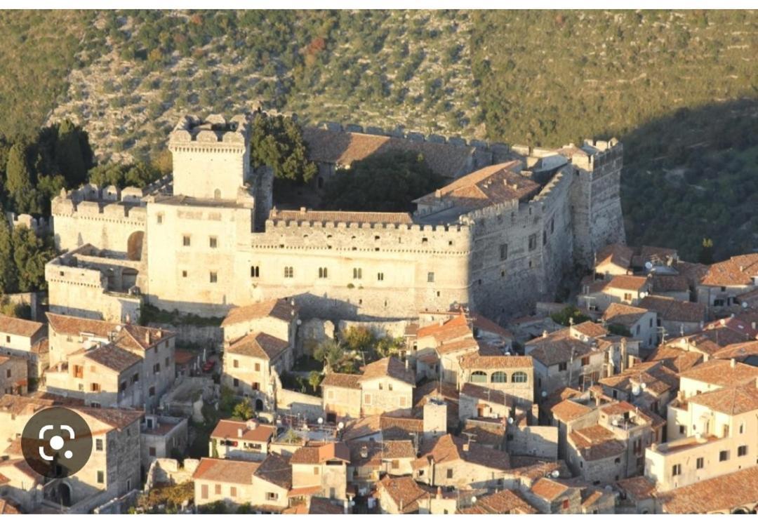 La Casa Del Borgo-Intero Appartamento Latina Eksteriør billede