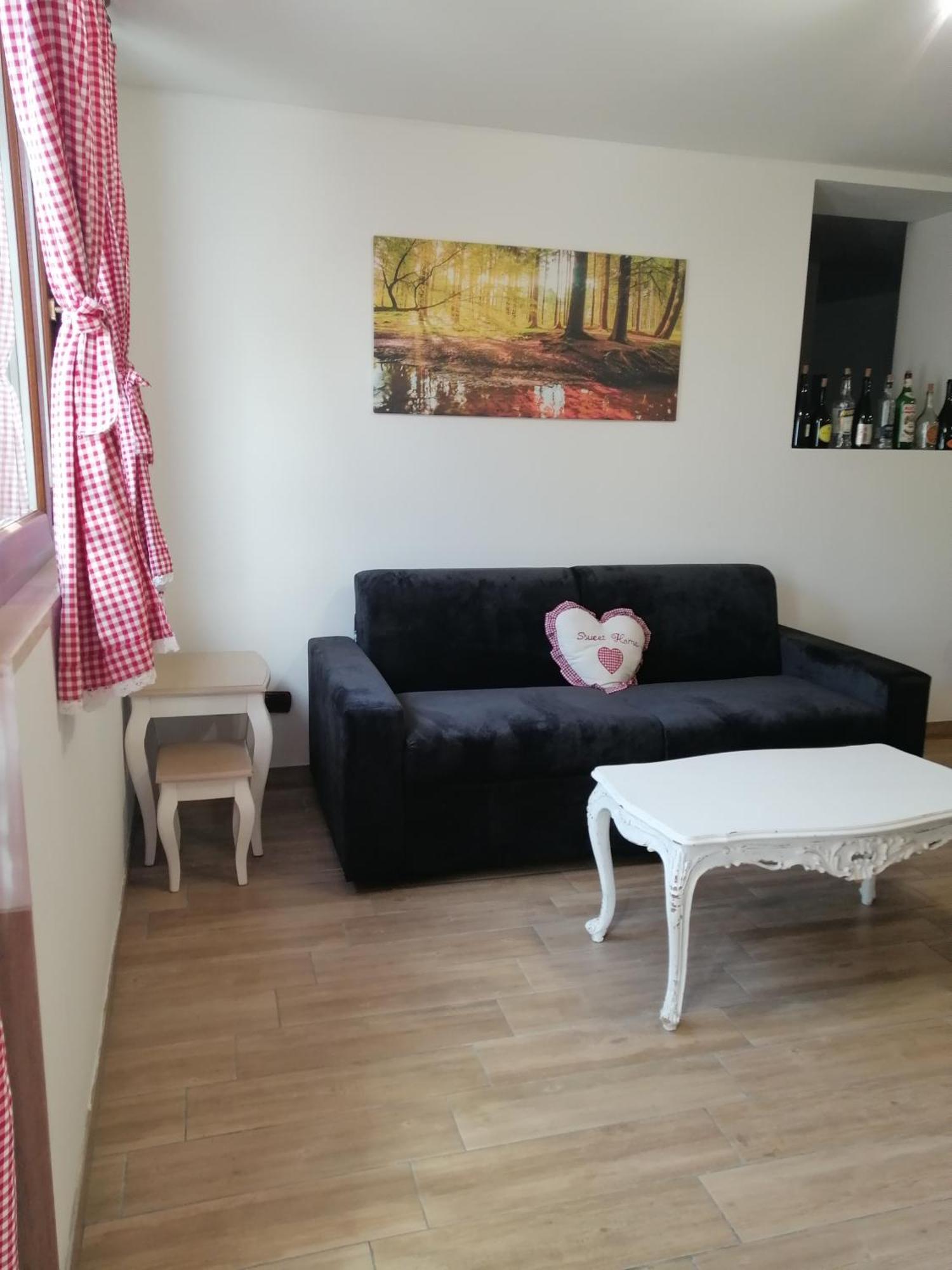 La Casa Del Borgo-Intero Appartamento Latina Eksteriør billede